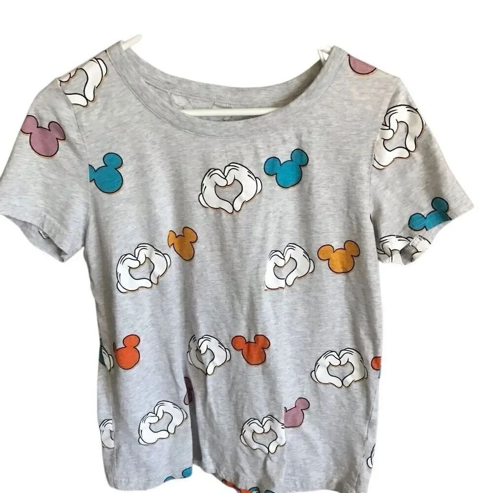 Disney Mickey short sleeve t-shirt size Medium gray
